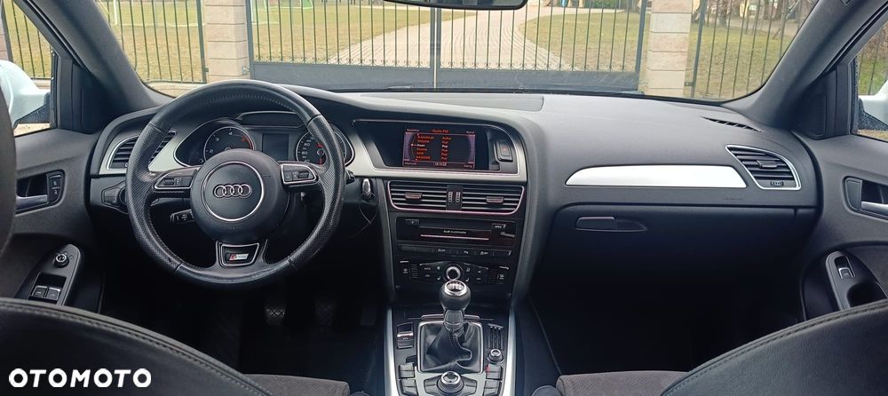 Audi A4 Avant 2.0 TDI DPF S line Sportpaket - 19