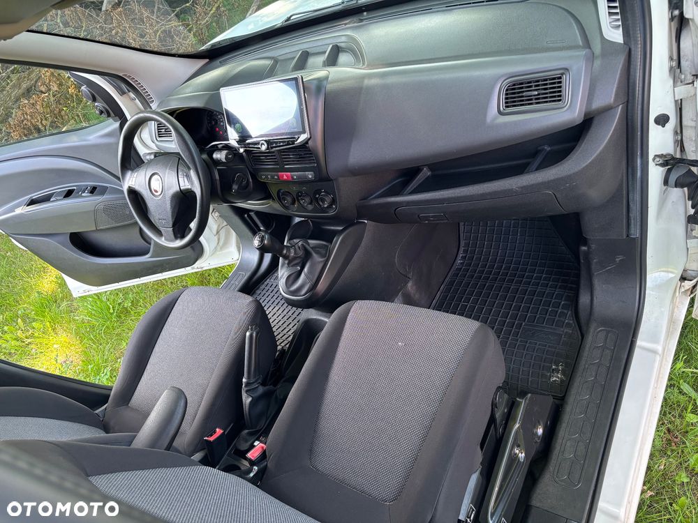 Fiat Doblo - 17