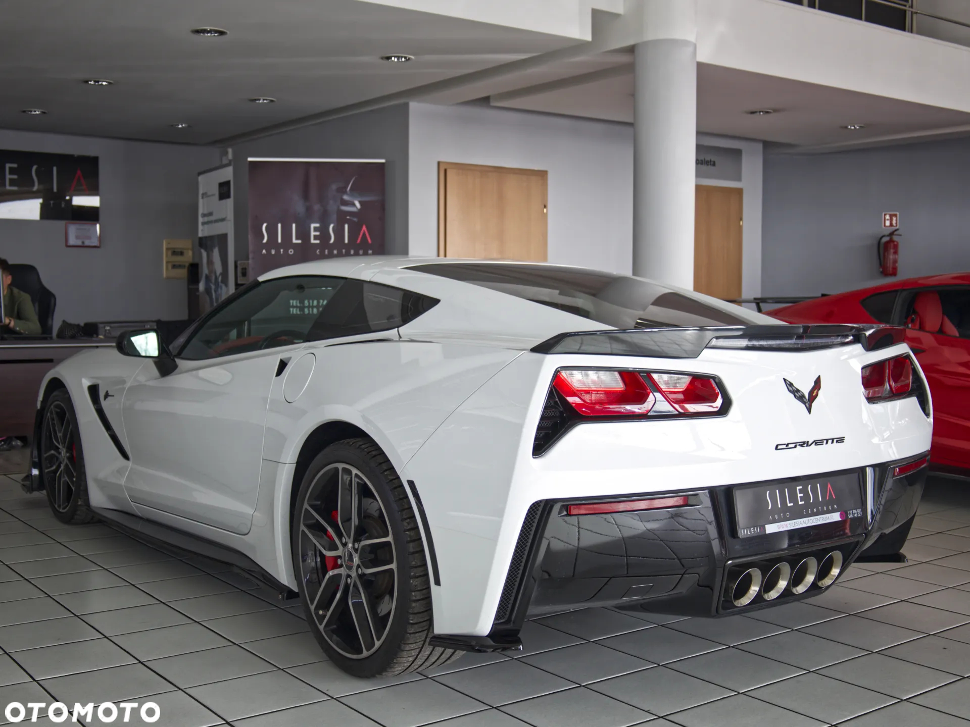 Chevrolet Corvette - 5