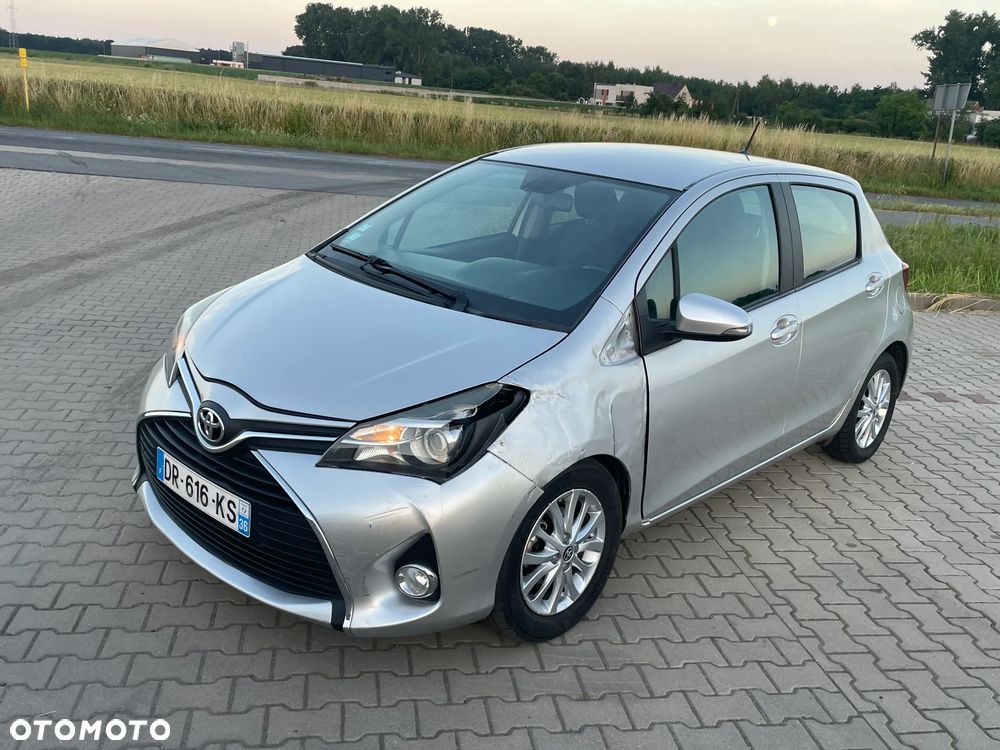 Toyota Yaris 1.33 VVT-i Lounge - 3