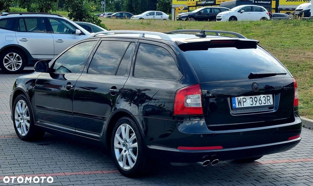 Skoda Octavia 2.0 TDI RS - 16