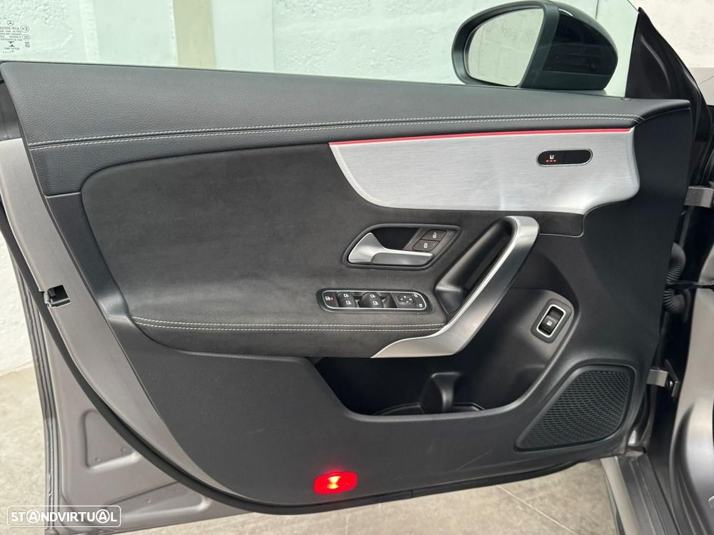 Mercedes-Benz CLA 250 e Shooting Brake AMG Line - 42