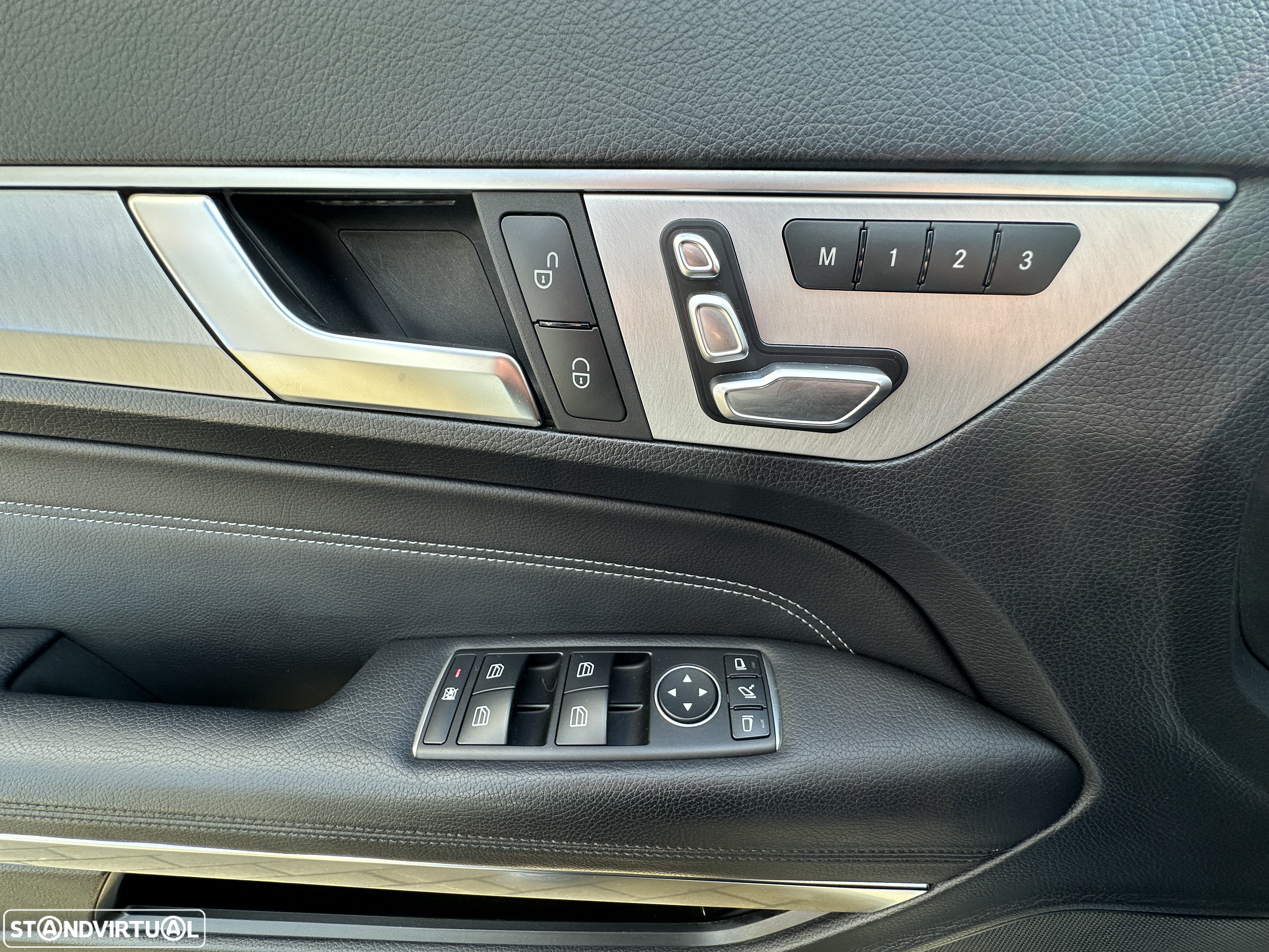 Mercedes-Benz E 220 CDi Avantgarde BE Auto. - 11