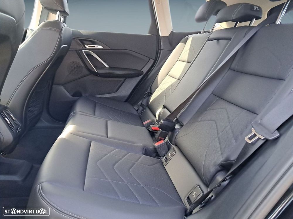 BMW iX1 eDrive20 xLine - 14