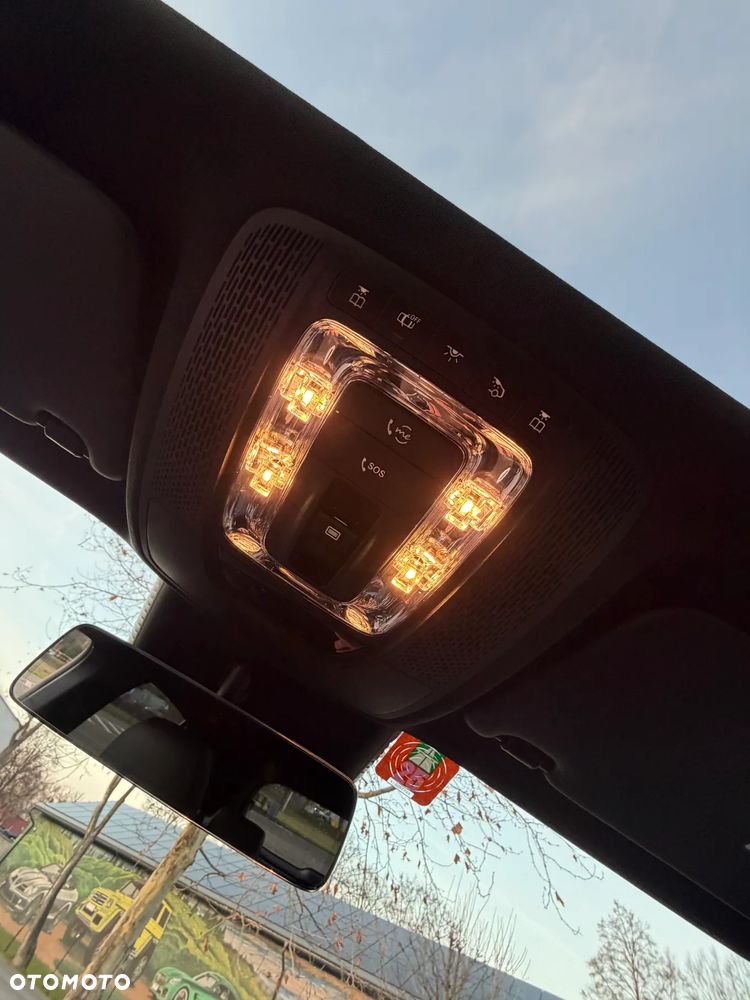 Mercedes-Benz GLA 200 7G-DCT AMG Line - 25