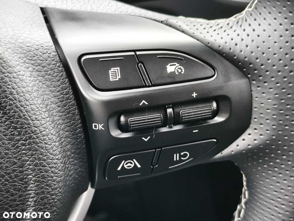 Kia Stonic 1.2 L - 23