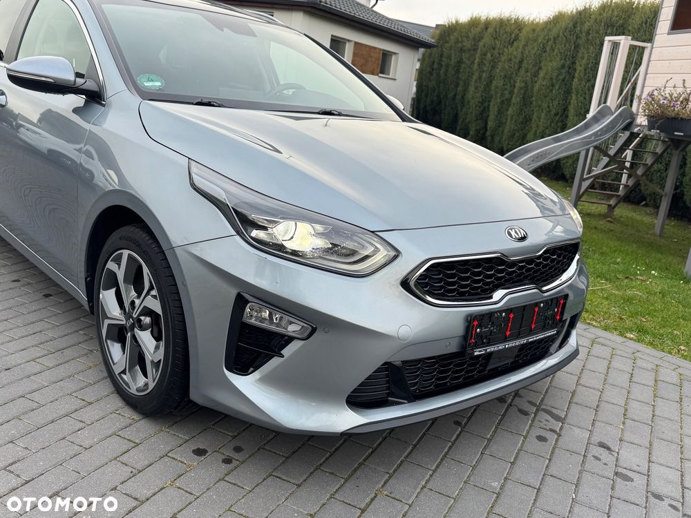 Kia Ceed 1.4 T-GDI DCT OPF Platinum Edition - 31