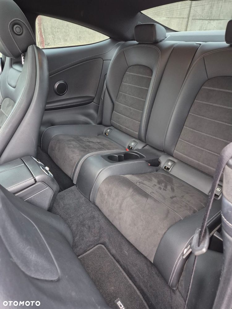 Mercedes-Benz Klasa C 200 4-Matic 9G-Tronic - 15