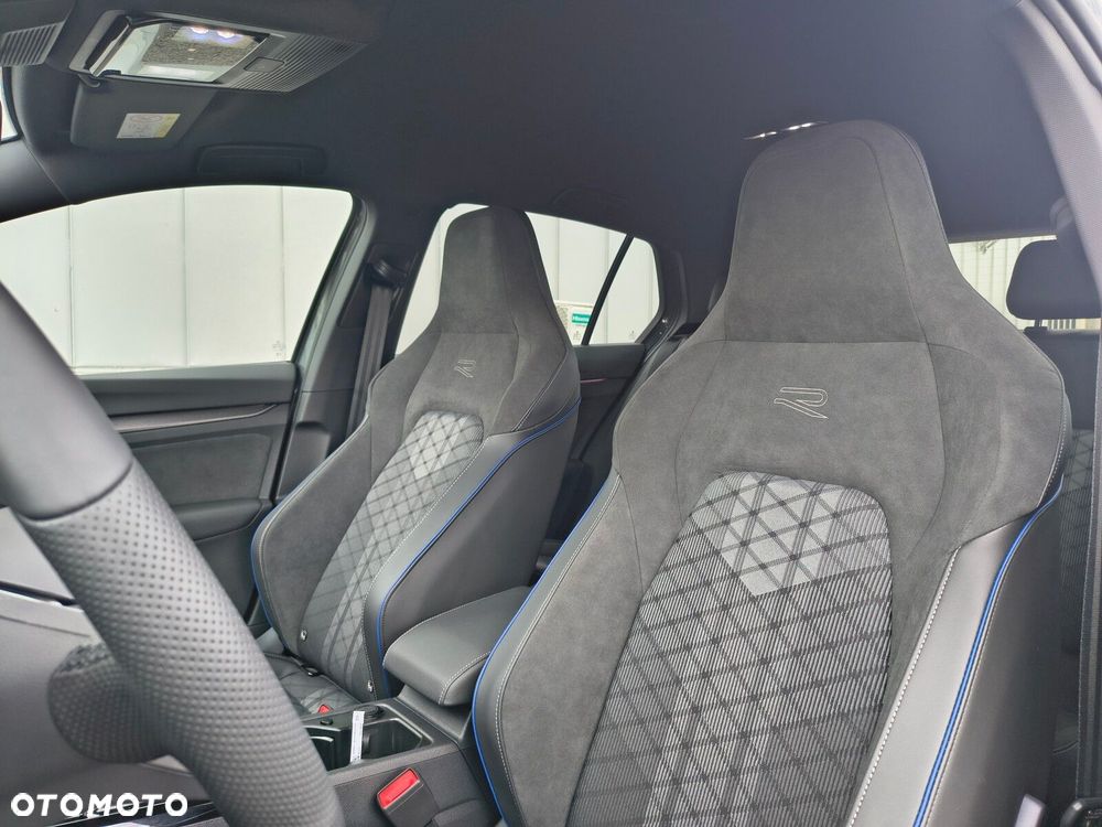 Volkswagen Golf 1.5 TSI HEV R-Line - 20