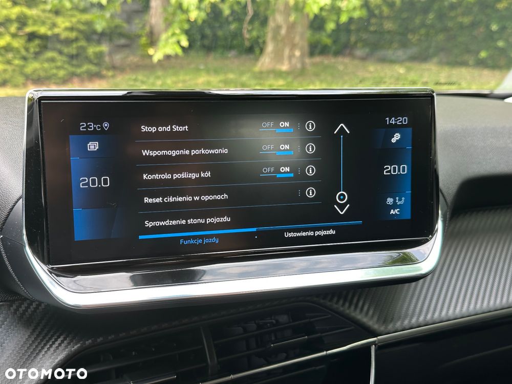 Peugeot 2008 1.2 PureTech Allure Pack S&S EAT8 - 23