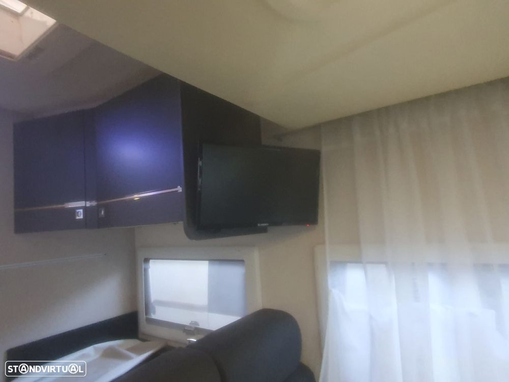 Challenger 328 396 VIP - 18