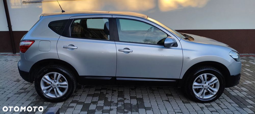 Nissan Qashqai 2.0 dCi Tekna - 4