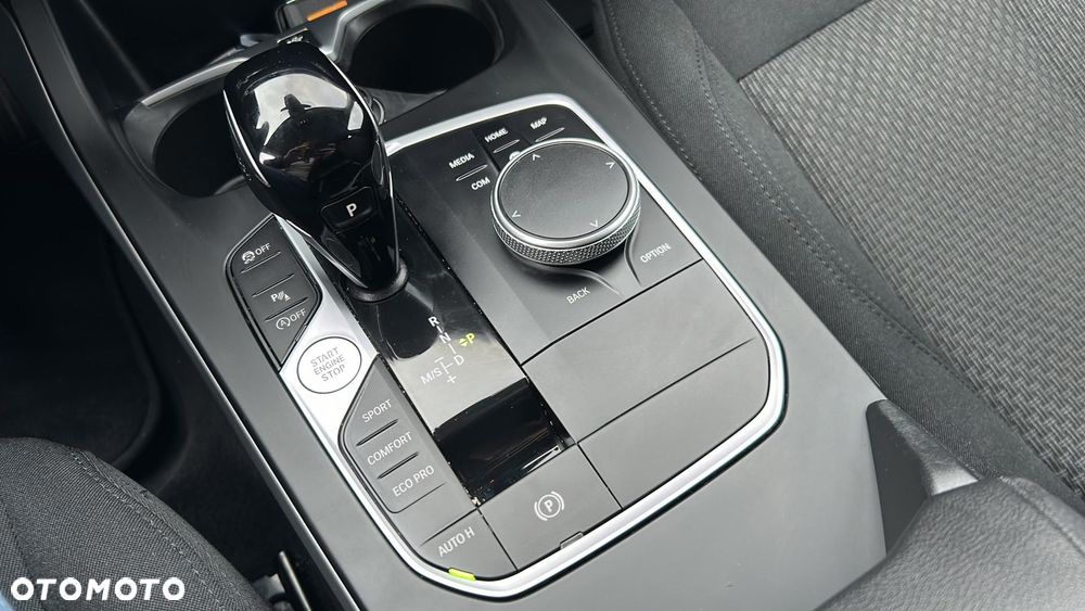 BMW Seria 1 118i Advantage - 19