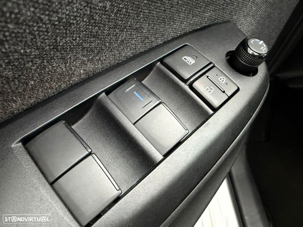 Toyota Yaris 1.5 HDF Exclusive - 21