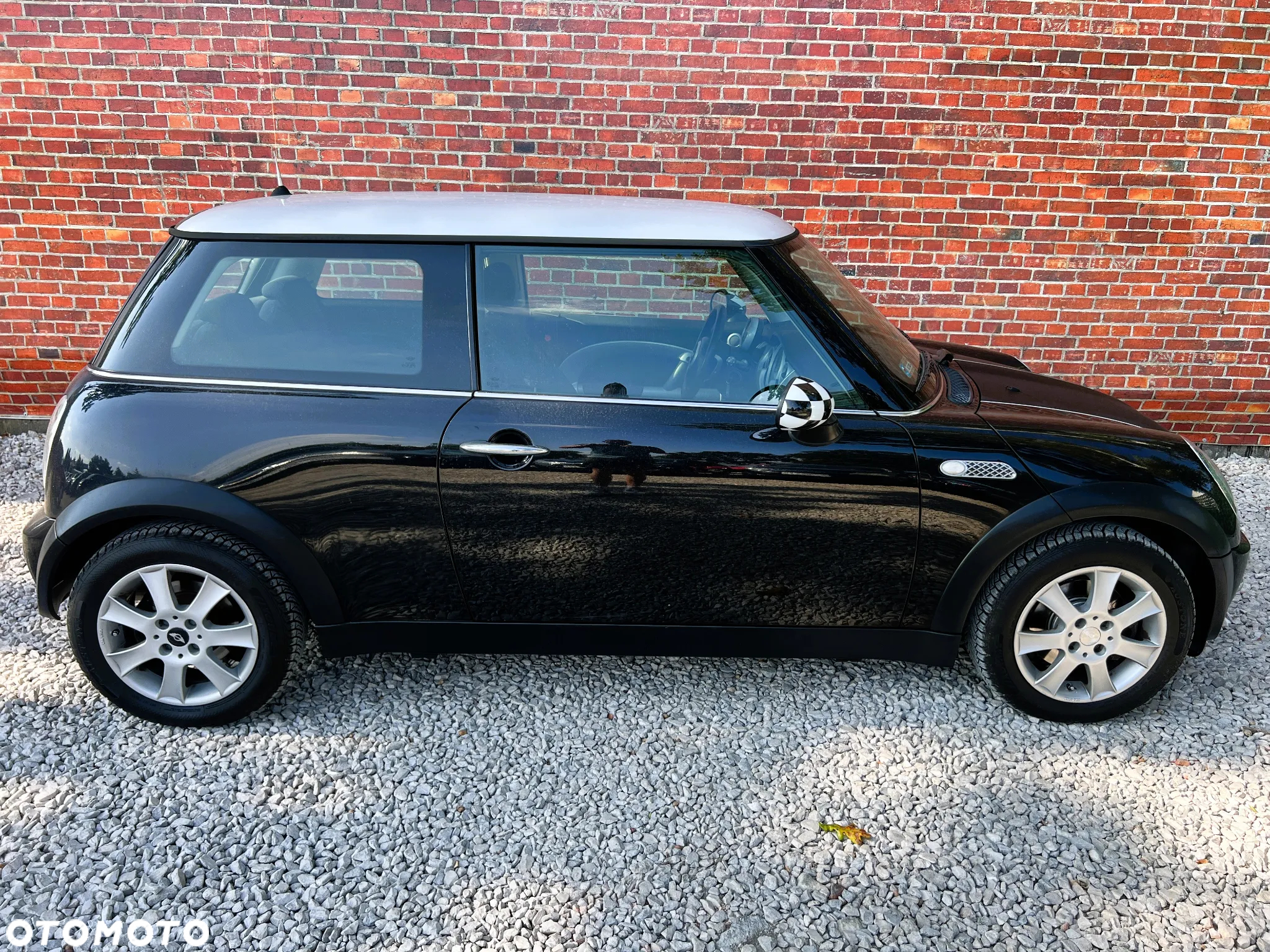 MINI ONE Standard - 34