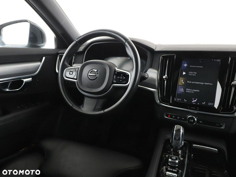 Volvo V90 T8 Twin Engine AWD Momentum - 16