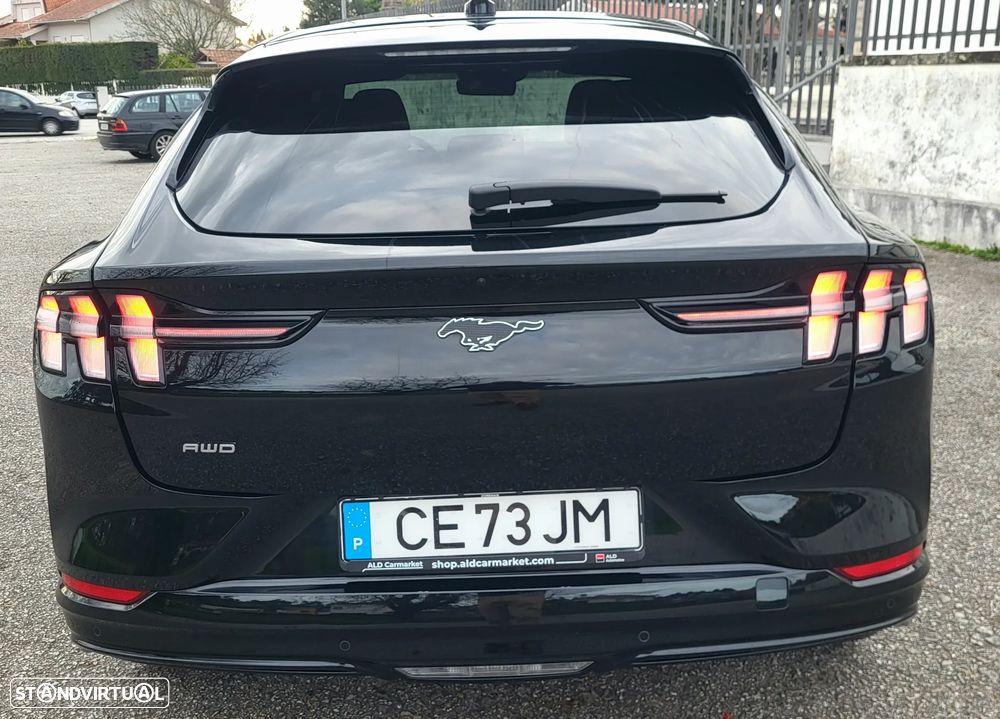 Ford Mustang Mach-E 75.7 kWh Premium AWD - 6