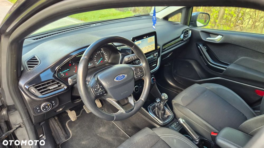 Ford Fiesta 1.1 S&S TITANIUM - 6