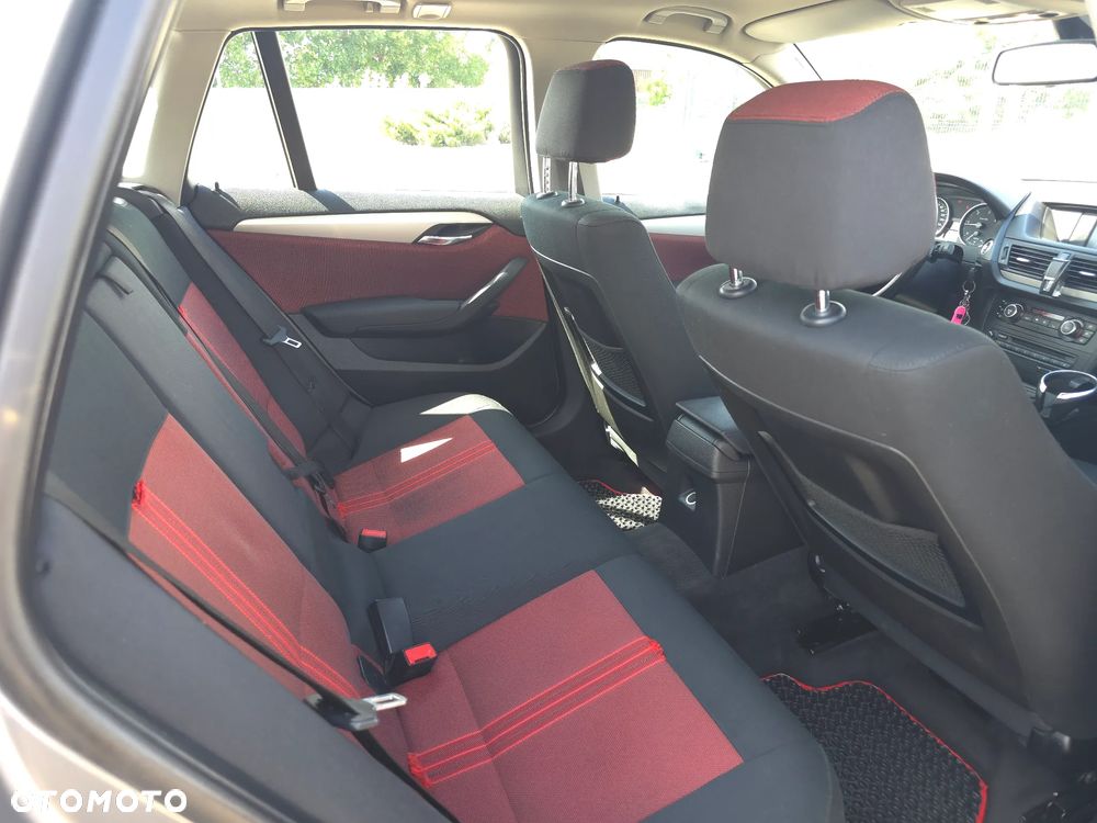 BMW X1 xDrive18d Sport Line - 13