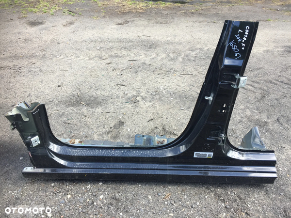 OPEL CORSA F 20R PRÓG + SŁUPEK