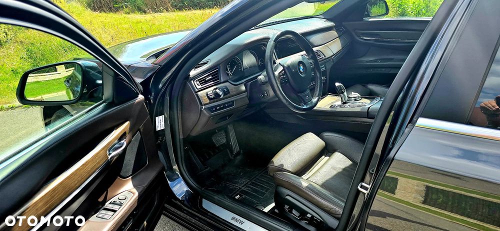 BMW Seria 7 740d xDrive - 5
