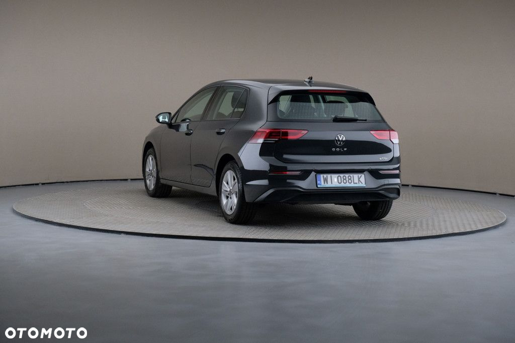 Volkswagen Golf - 2