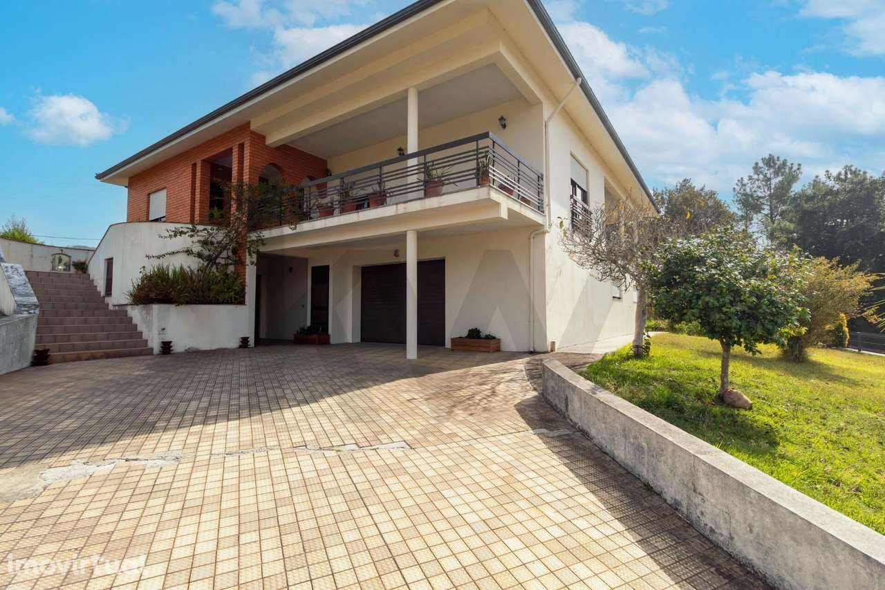 Exclusividade e Natureza à Beira Rio: Moradia T4 com 8.100 m2 e Vista - Grande imagem: 4/27