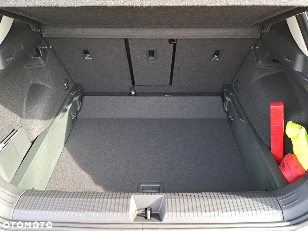 Volkswagen T-Roc 1.5 eTSI Life DSG - 10