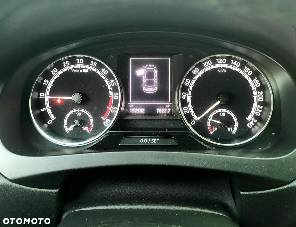 Skoda RAPID 1.6 TDI DPF Ambition - 11