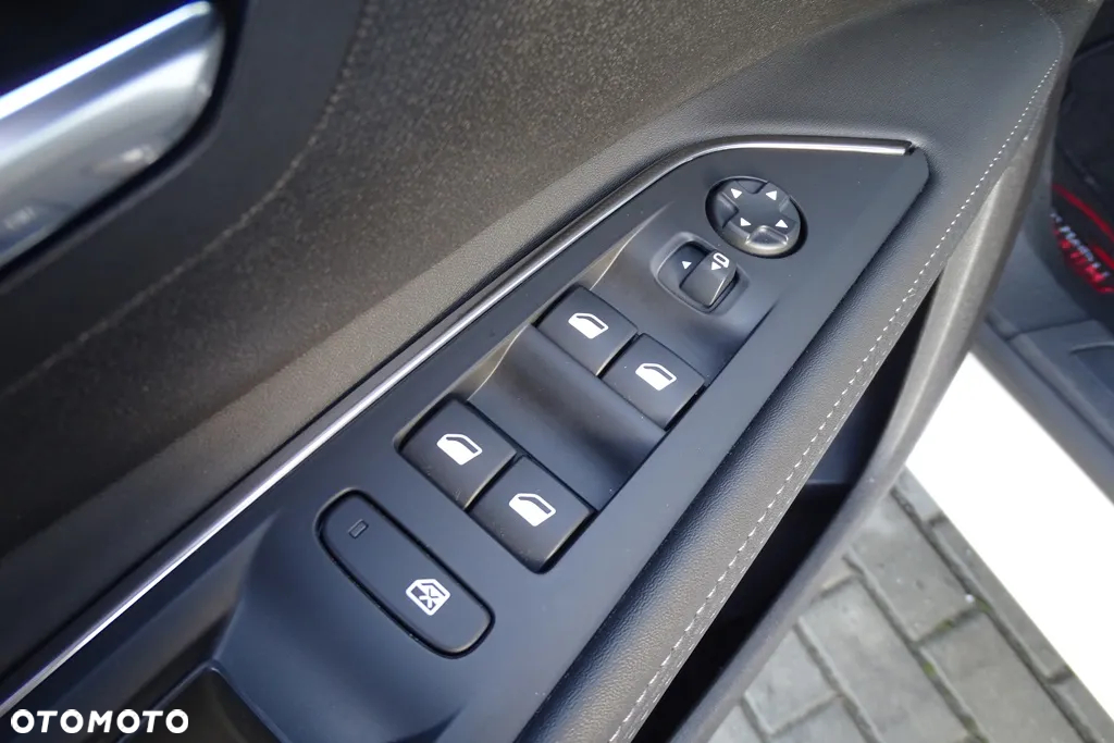 Peugeot 5008 2.0 BlueHDI Crossway S&S EAT8 - 20