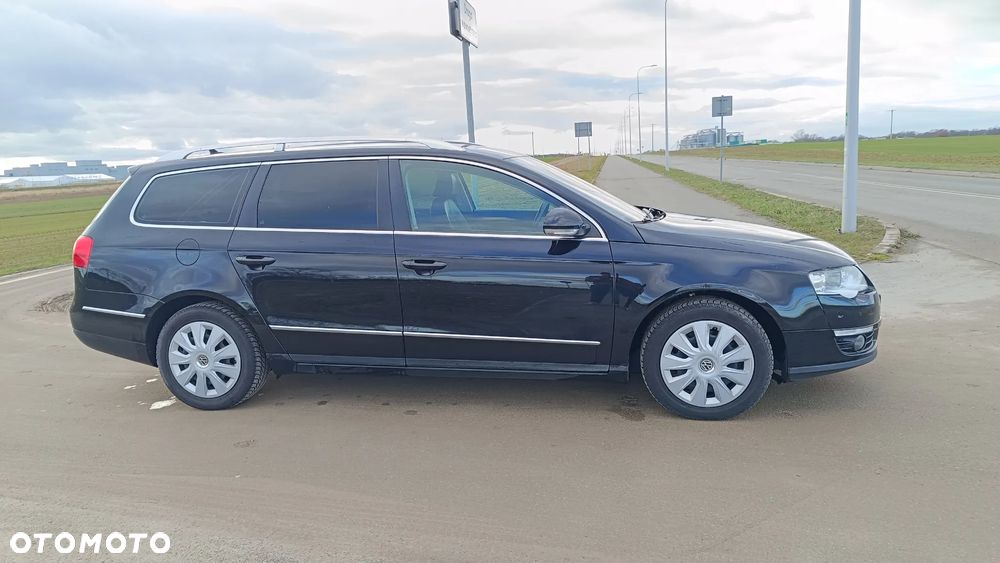 Volkswagen Passat 2.0 TDI Highline - 12