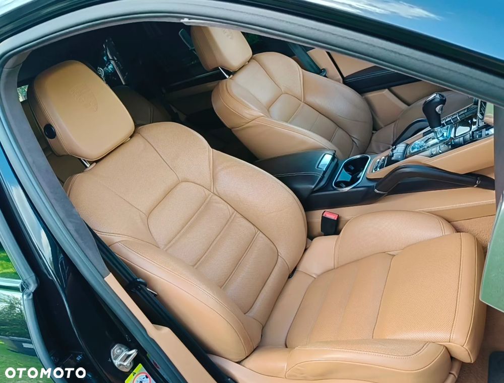 Porsche Cayenne - 11