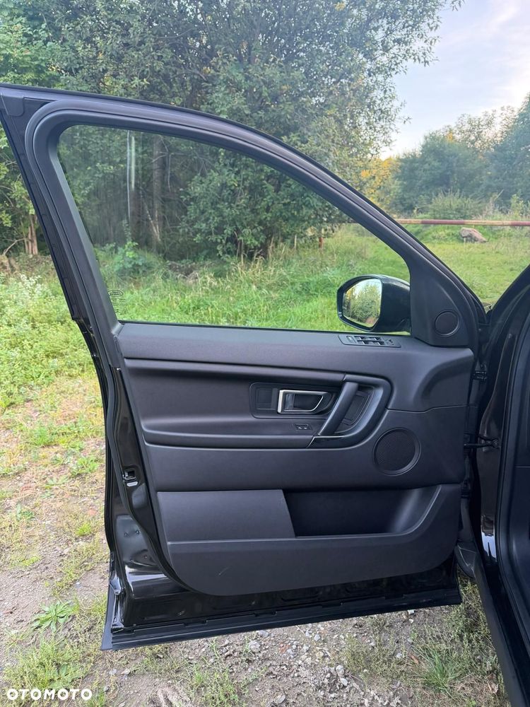 Land Rover Discovery Sport - 10