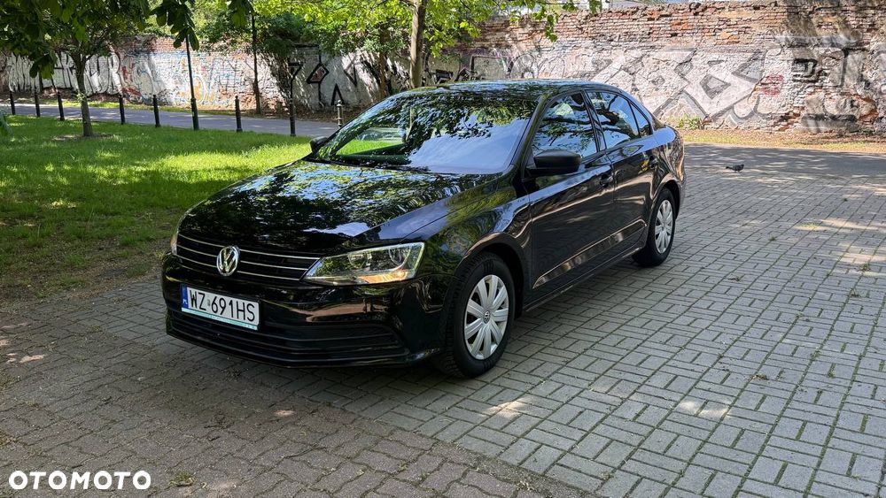 Volkswagen Jetta 2.0 Base - 3