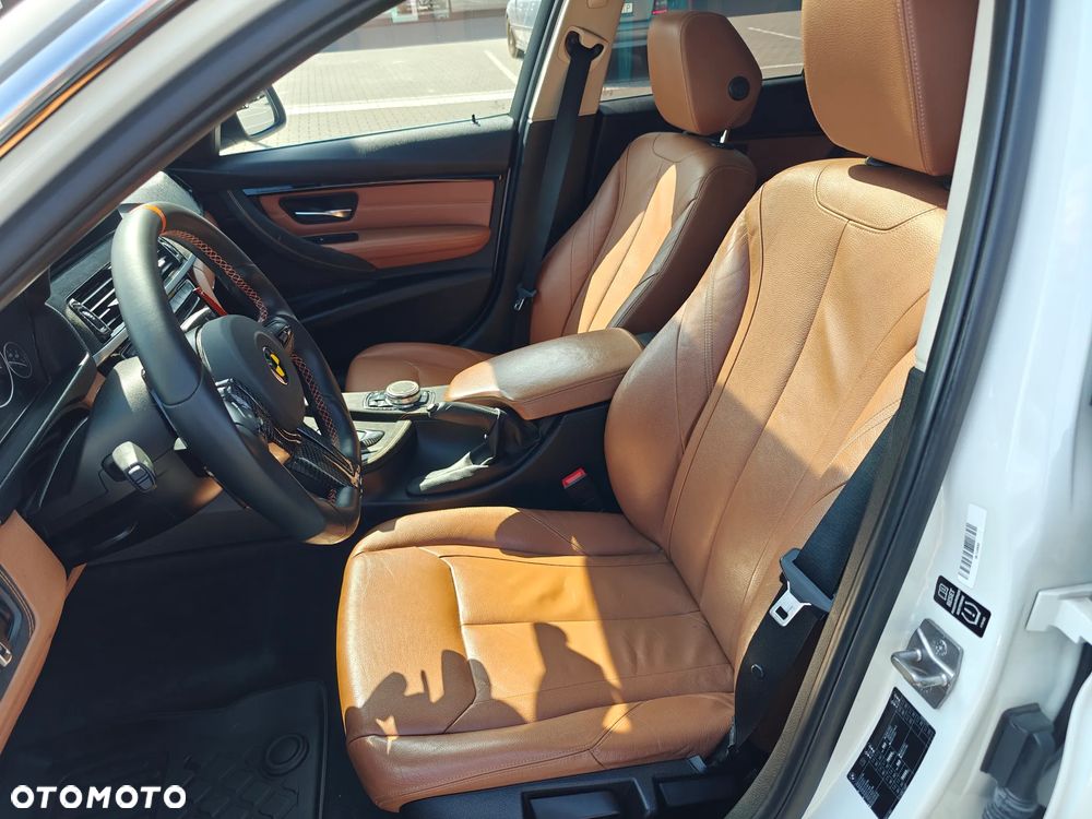 BMW Seria 3 318d Luxury Line - 9