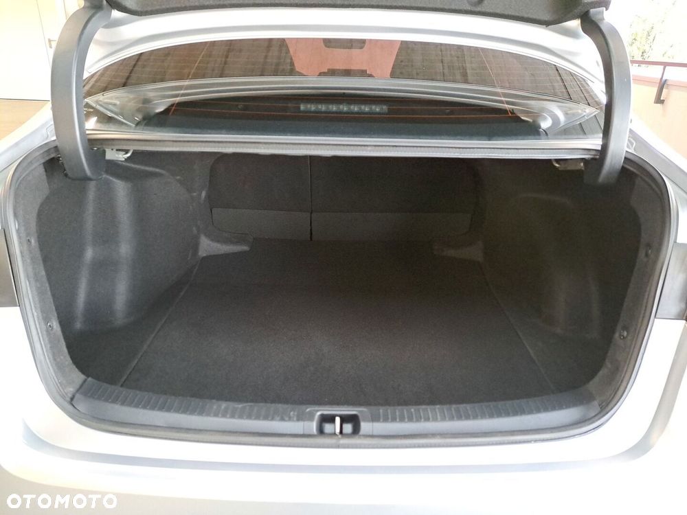Toyota Corolla 1.8 Hybrid Comfort - 14