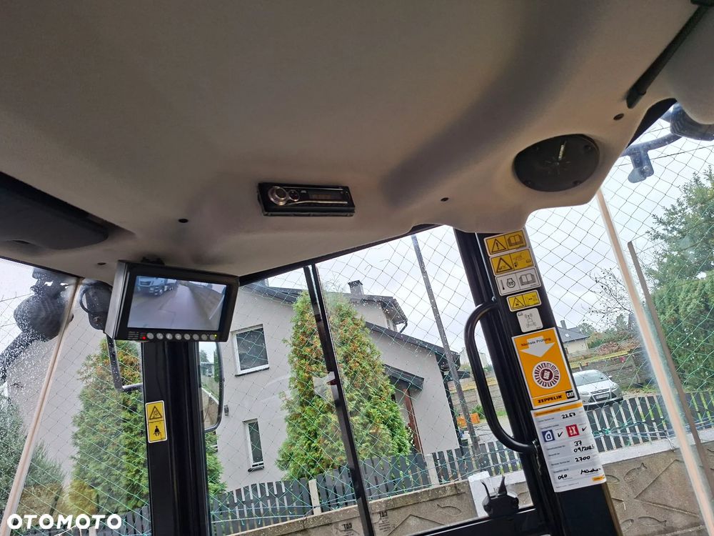 Caterpillar CAT 918 M - 36