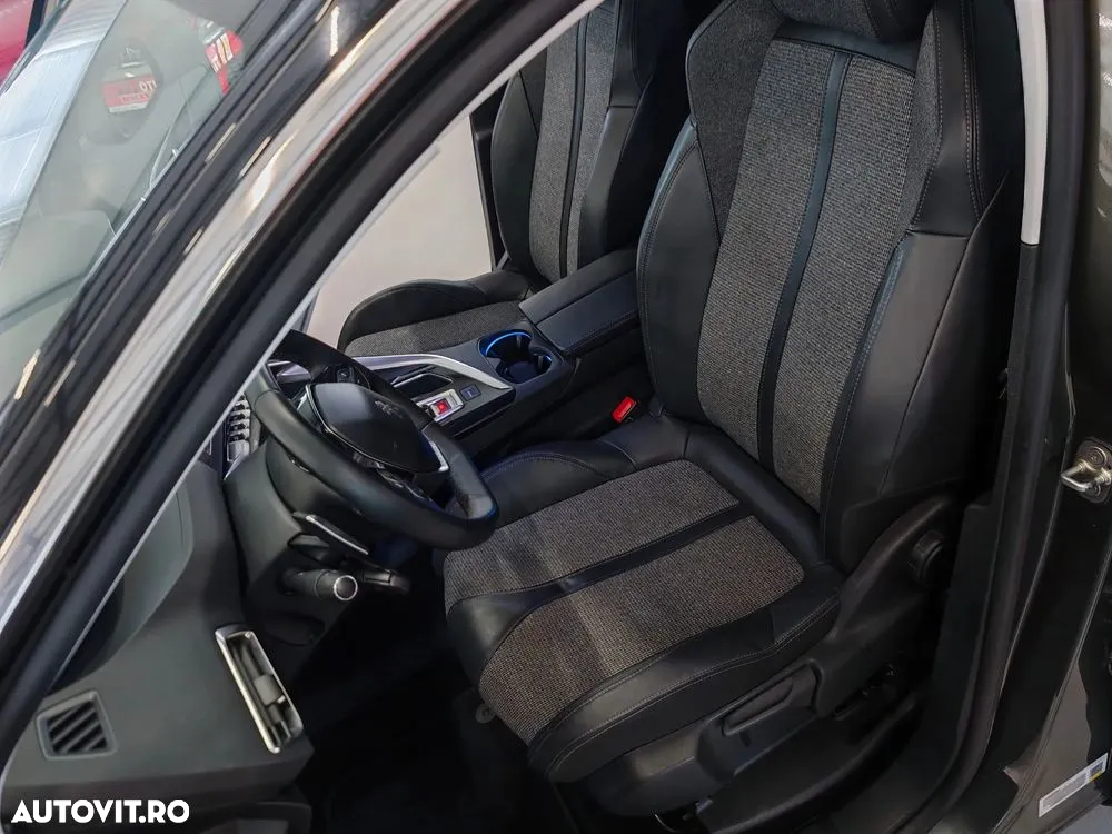 Peugeot 3008 1.2 PureTech S&S EAT8 Allure - 9