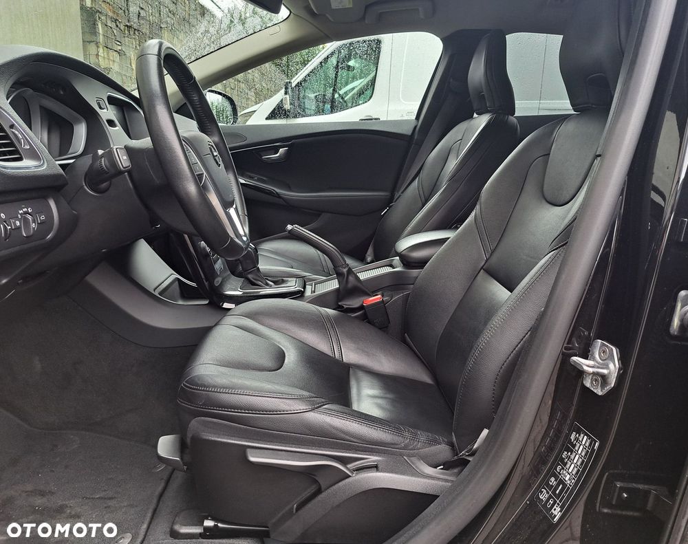 Volvo V40 - 9