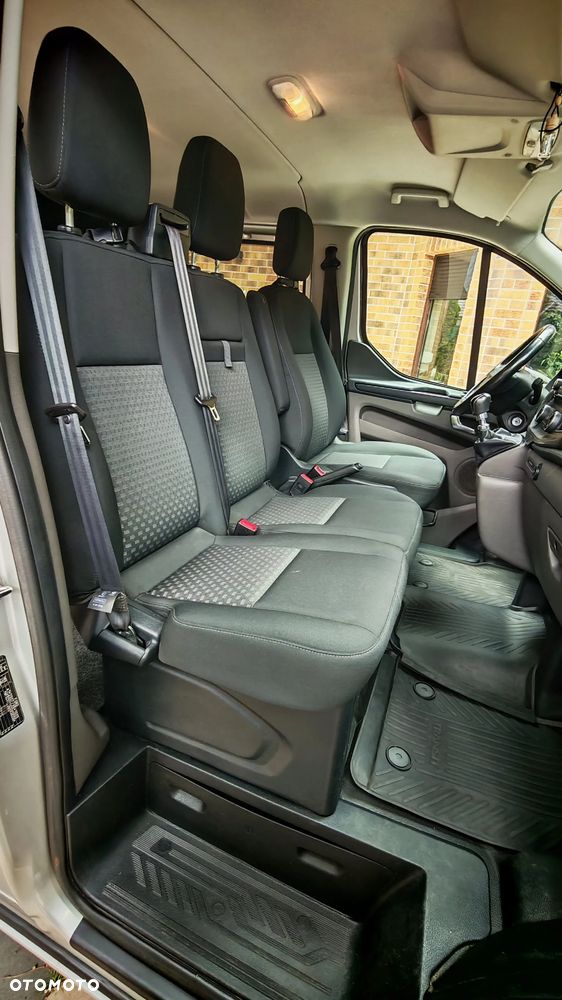 Ford Transit Custom 270 L1H1 Limited - 23