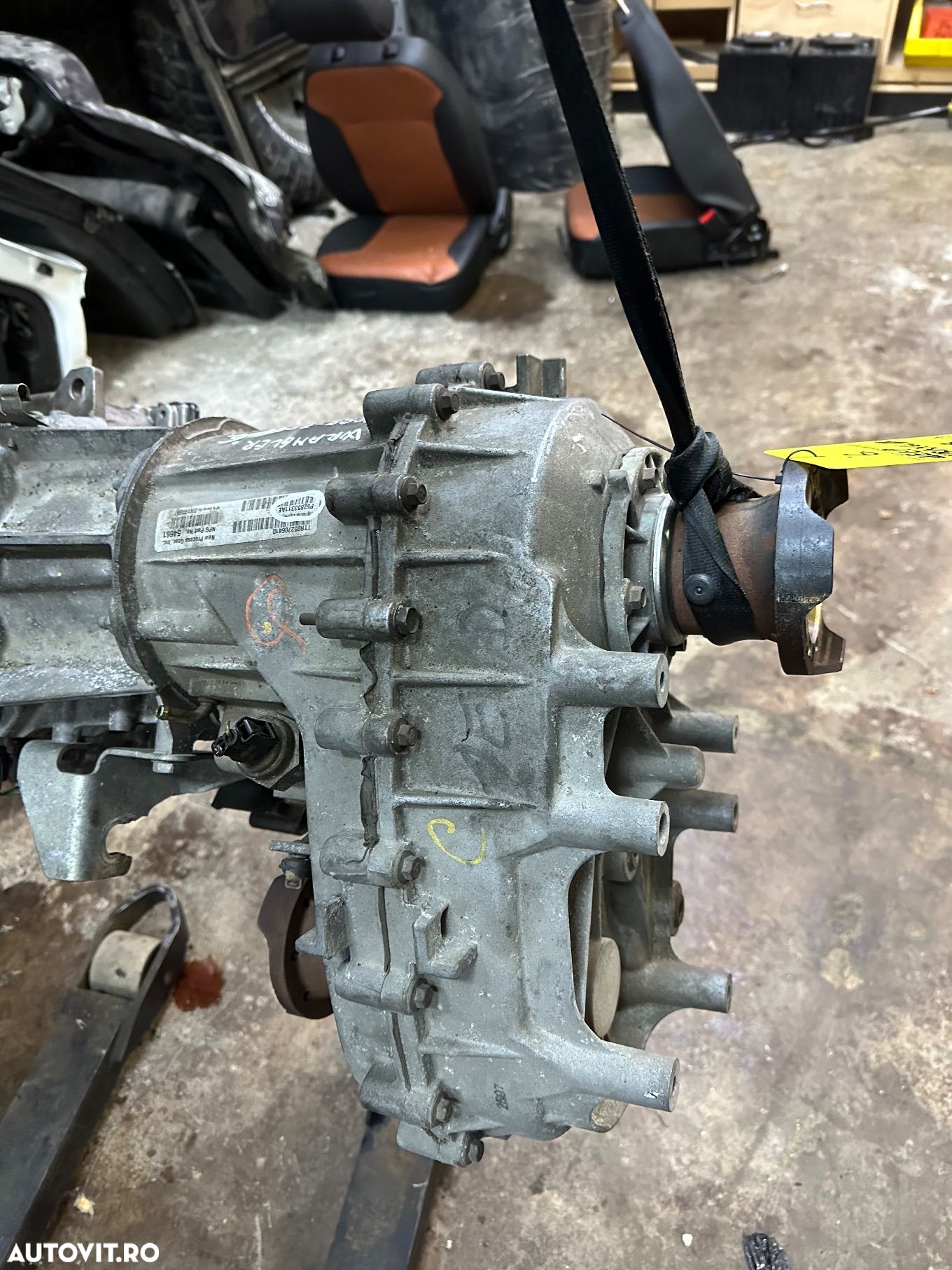 Cutie de transfer ,diferential  JEEP WRANGLER 3.8 benzina an 2007-2013 tip 241J - 1
