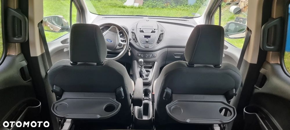 Ford Tourneo Courier 1.0 EcoBoost Trend - 23
