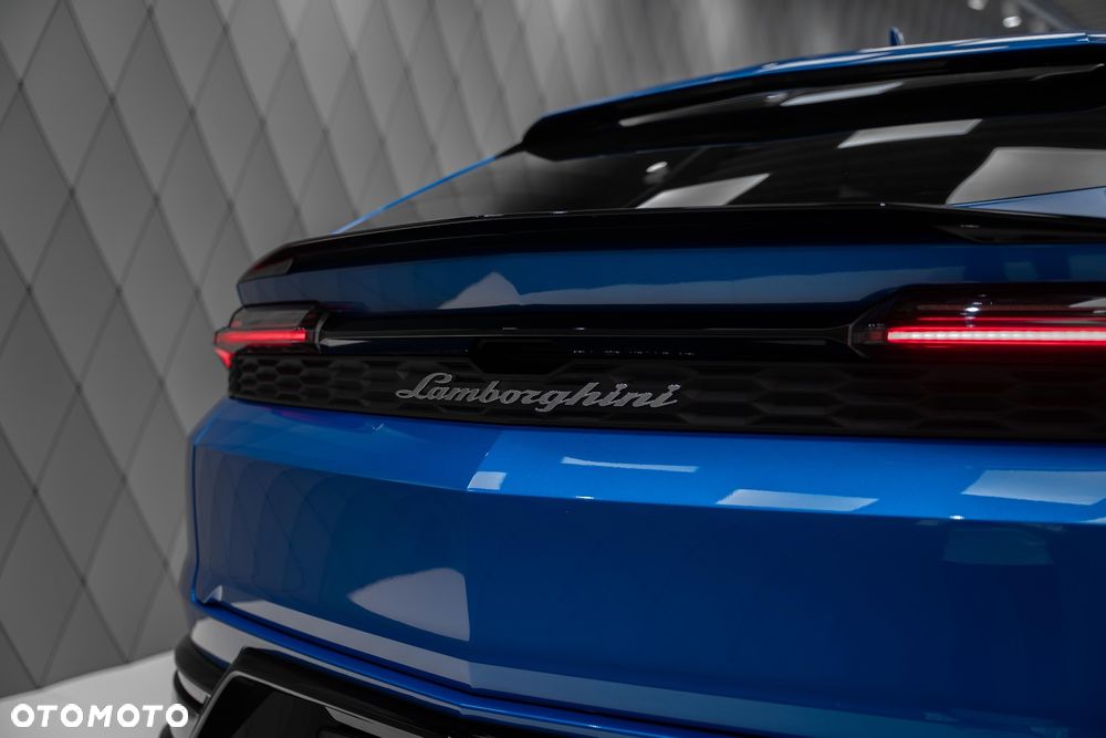 Lamborghini Urus - 5