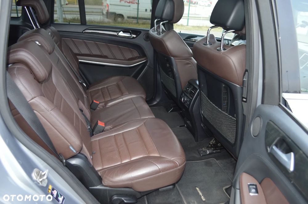 Mercedes-Benz GL 63 AMG - 13