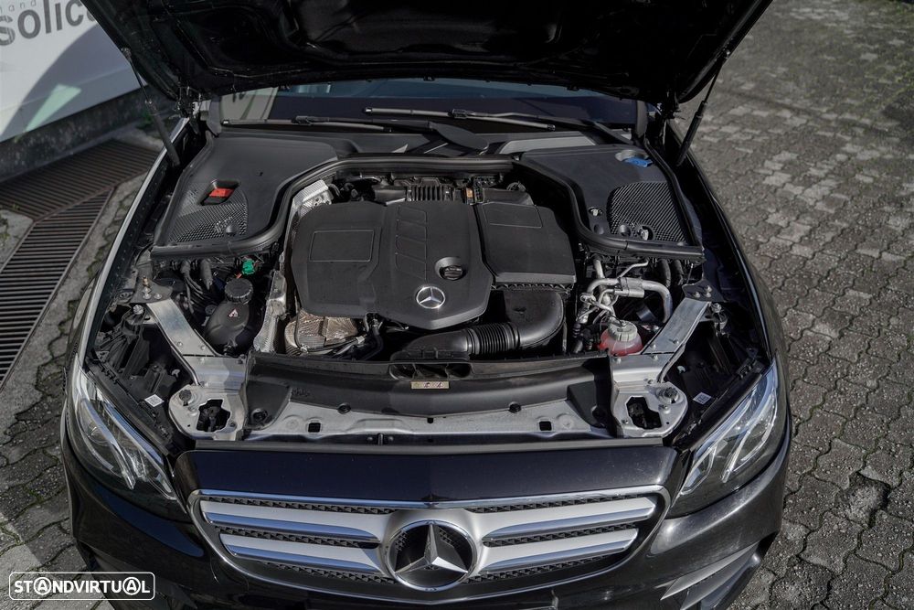 Mercedes-Benz E 300 de AMG Line - 39