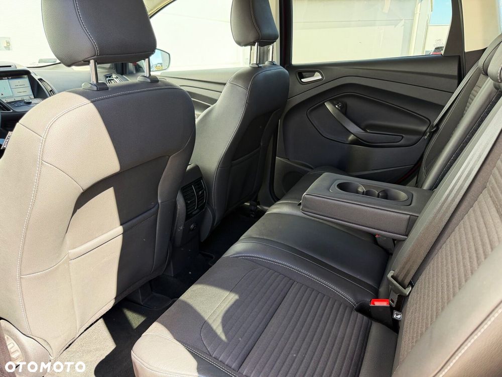 Ford Kuga - 23