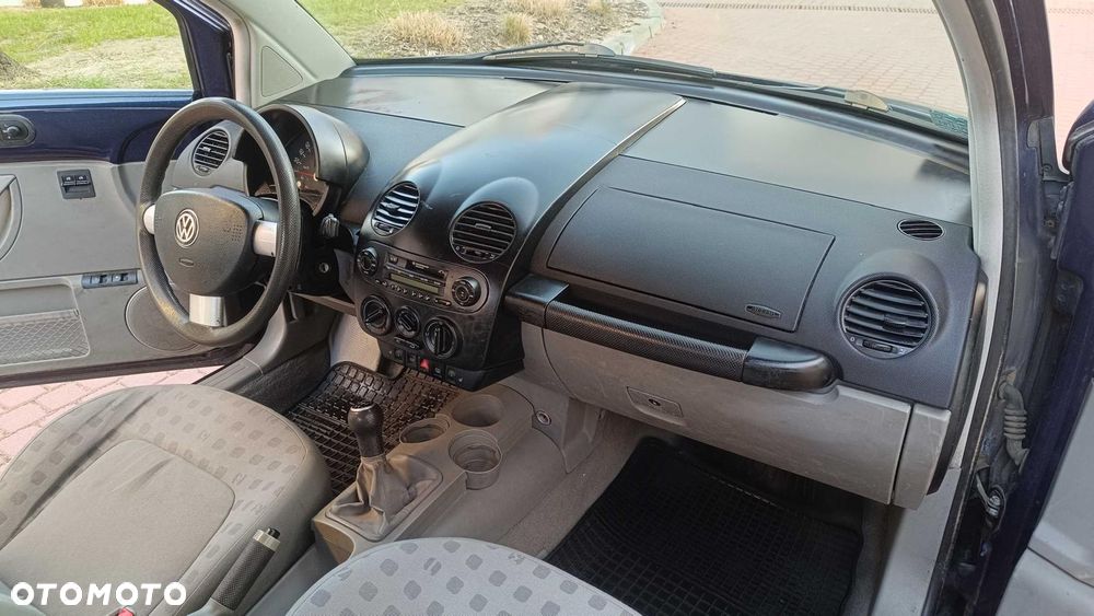 Volkswagen New Beetle - 6