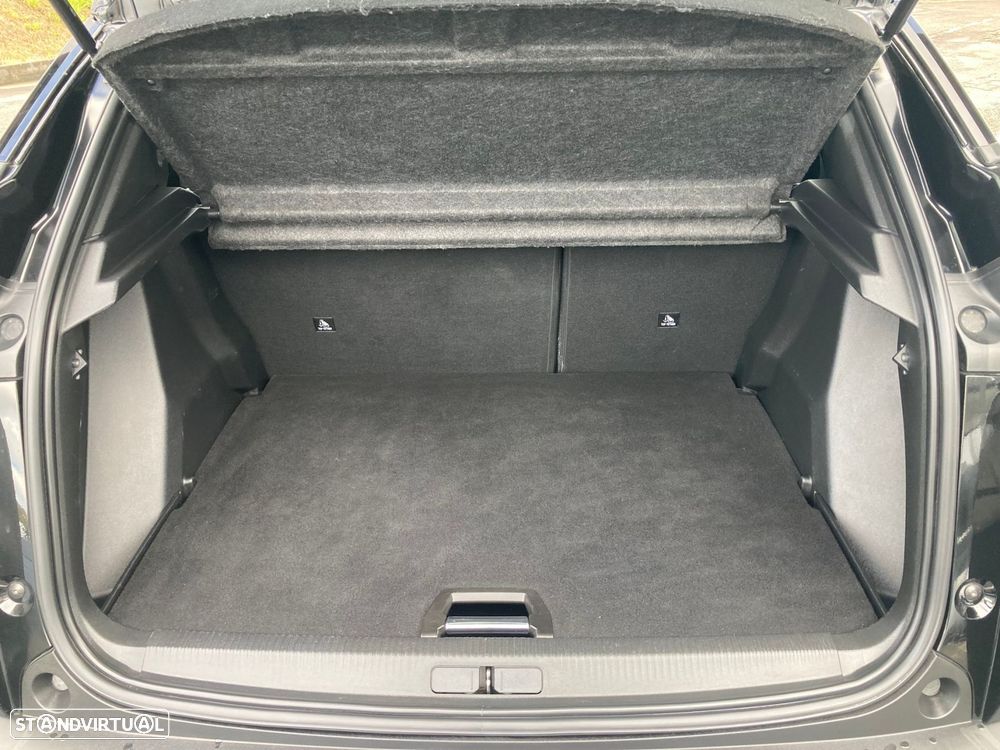 Peugeot 2008 1.2 PureTech Allure Pack - 27