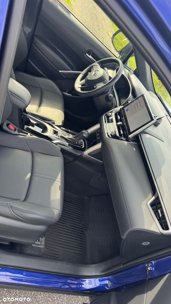 Toyota Corolla Cross 2.0 Hybrid GR Sport Dynamic - 10