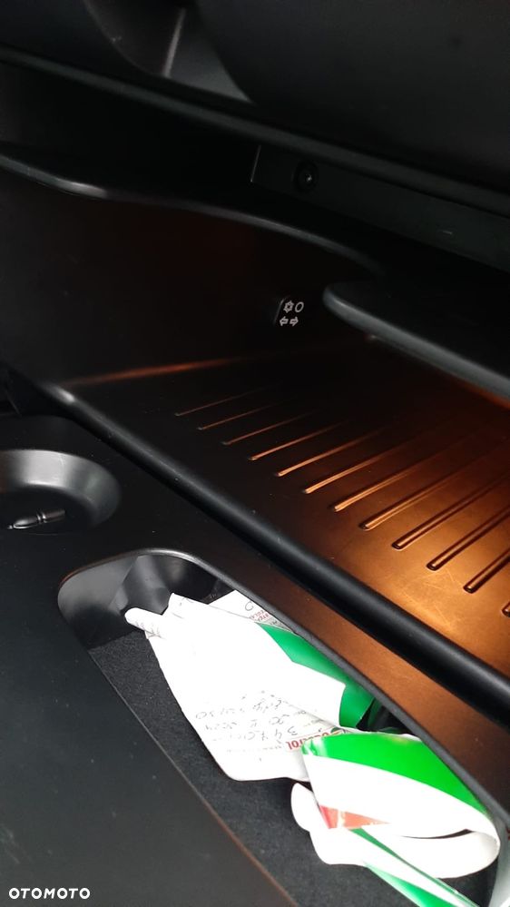 Kia Venga 1.6 Business Line - 33